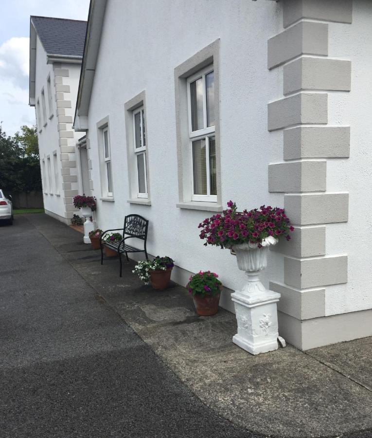 Mulberry Lodge Guest House Ballyhaunis Exterior photo